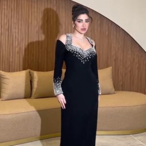 أجمل فستان سهرة أسود فخم