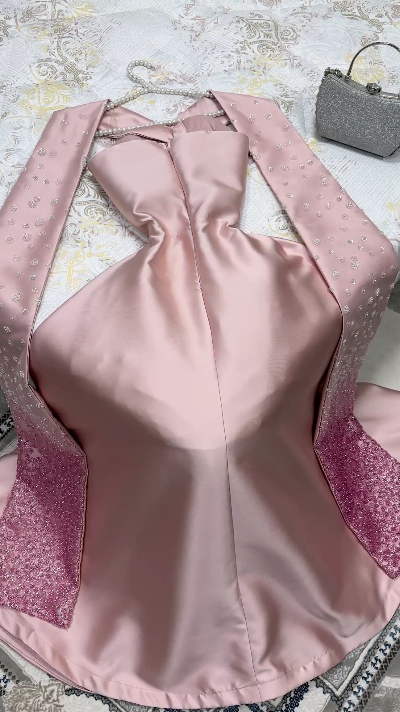 احلى فساتين سهرة فخمة وراقية - الصورة 4