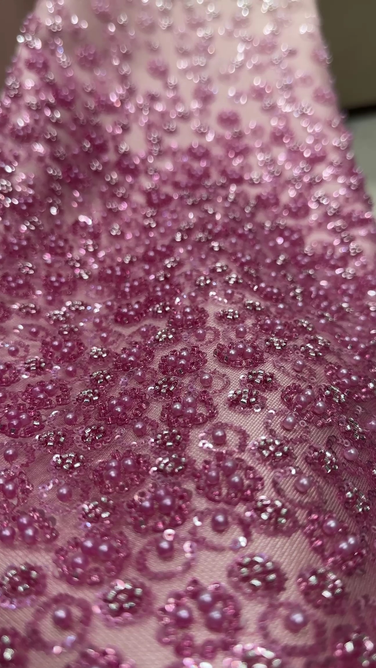 احلى فساتين سهرة فخمة وراقية - الصورة 3