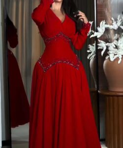 أجمل فستان سهرة لون أحمر طويل