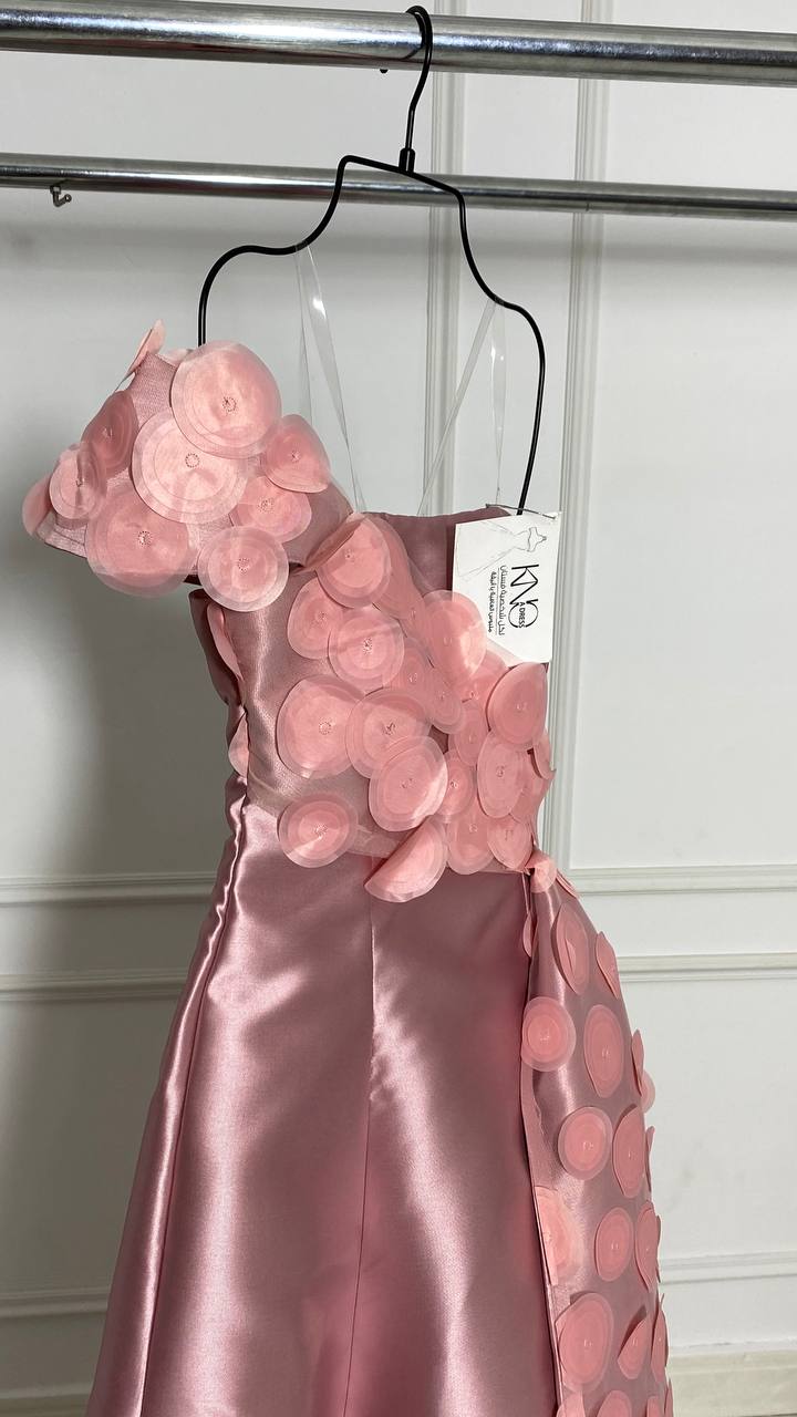 أجمل فستان سهرة فخم وانيق - الصورة 3