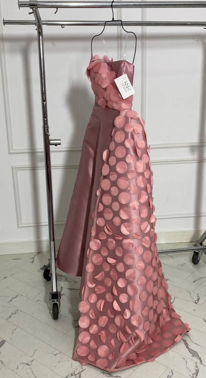 أجمل فستان سهرة فخم وانيق - الصورة 2