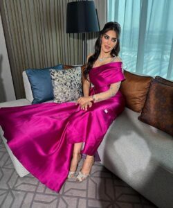 فستان سهرة لون فوشيا فخم وانيق