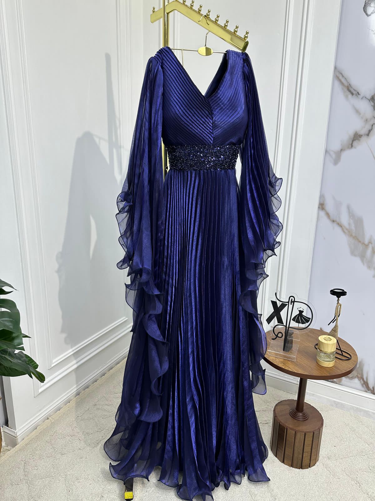 فستان سهرة لون كحلي روعه