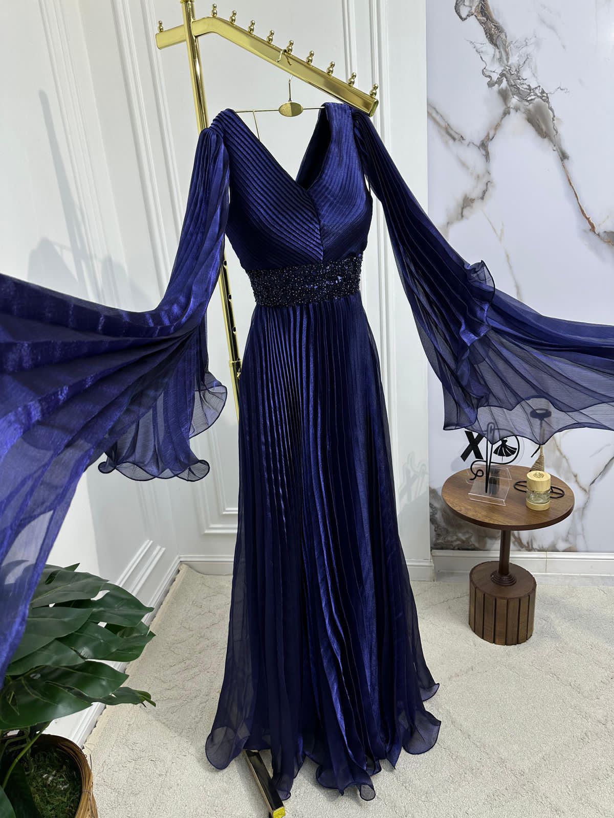 فستان سهرة لون كحلي روعه - الصورة 4