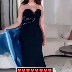 فستان سهرة بذيل طويل