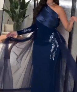 أجمل فساتين سهرة كحلي