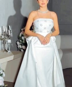 أجمل فستان بذيل طويل اوفوايت