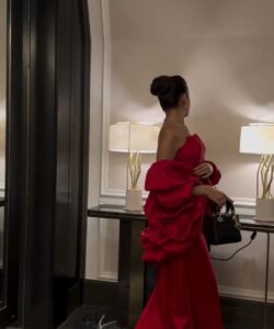 أجمل فستان مناسبة لون أحمر