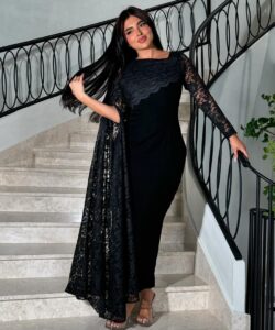 فستان سهرة أسود دانتيل