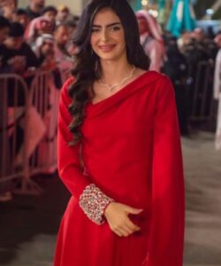 افخم فساتين سهرة لون أحمر