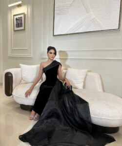 أجمل فستان سهرة اسود جوخ