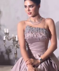 احلى فستان سهرة بلون موف