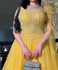 فستان سهرة تل فخم. وانيق