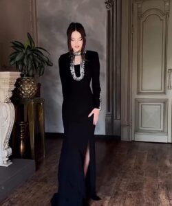 أجمل فساتين سهرة لون اسود طويلة