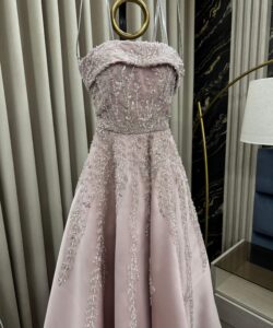 فستان سهرة منفوش