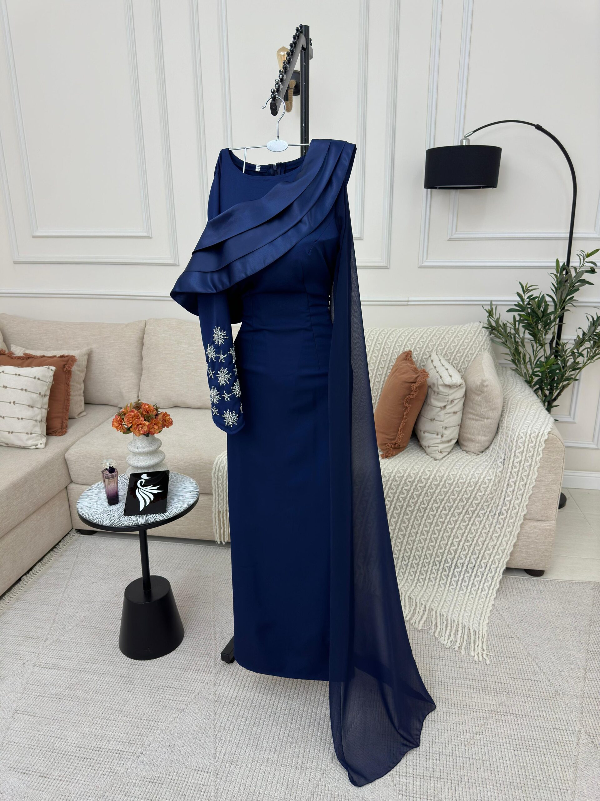 فساتين سهرة لون كحلي روعه - الصورة 7