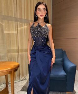 فساتين سهرة لون كحلي فخم وانيق