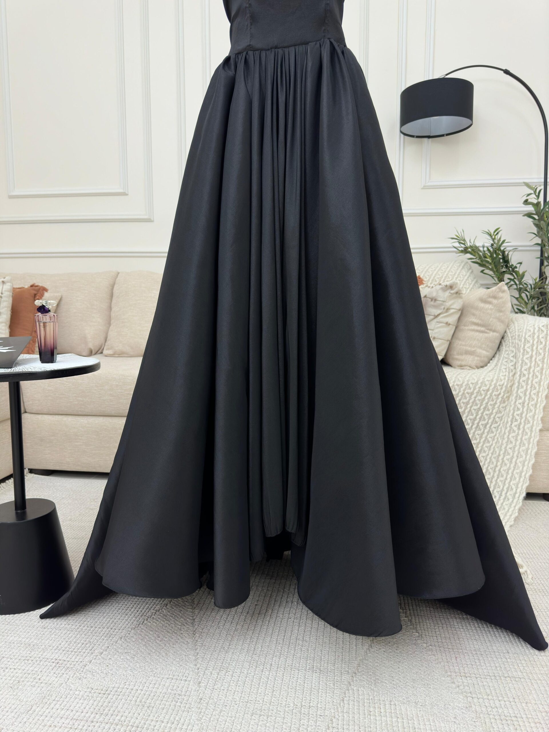 فستان سهرة لون اسود طويل روعه - الصورة 5