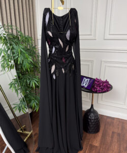 فساتين سهرة لون أسود