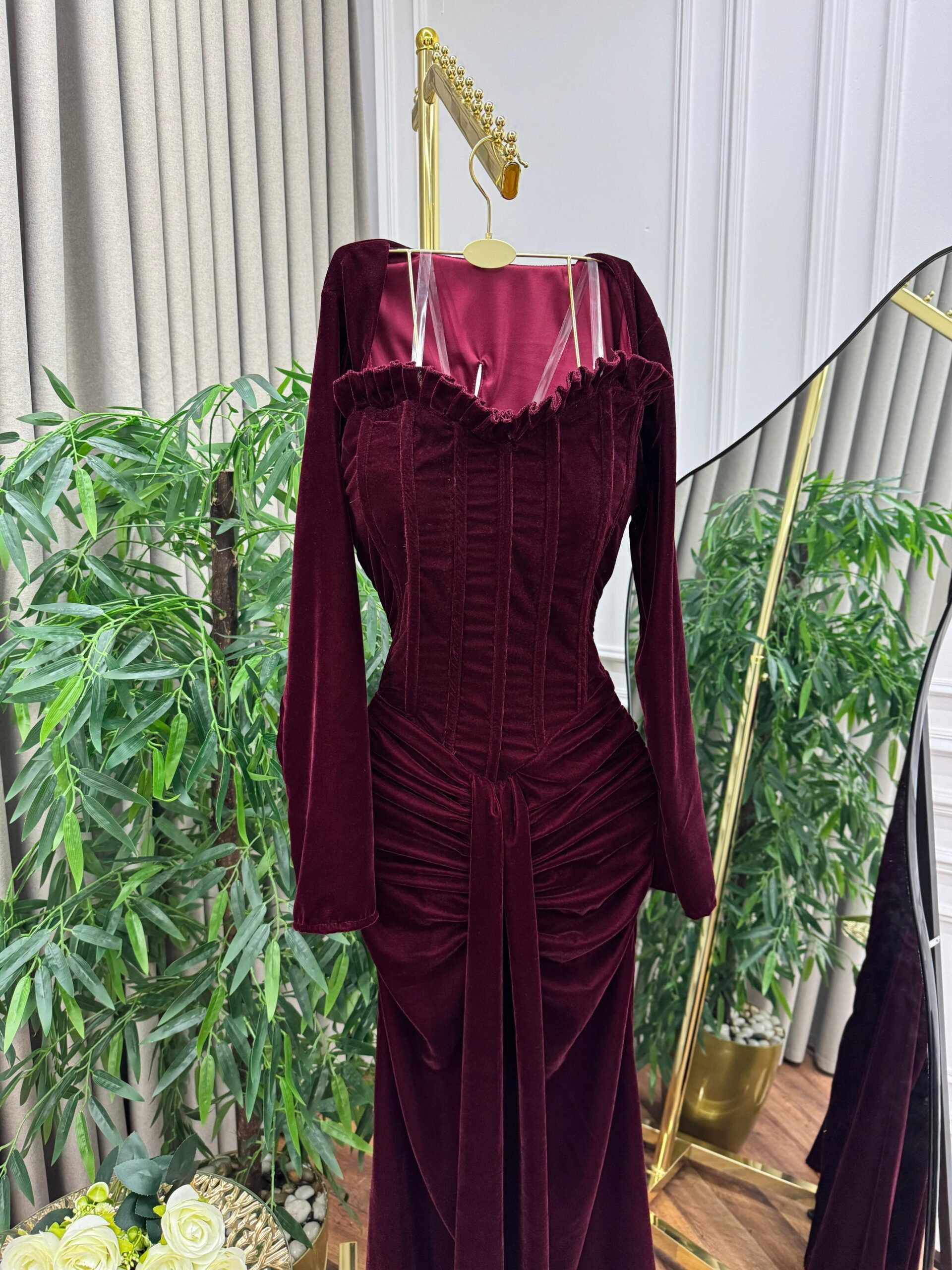 فستان سهرة مخمل عودي تحفه - الصورة 5