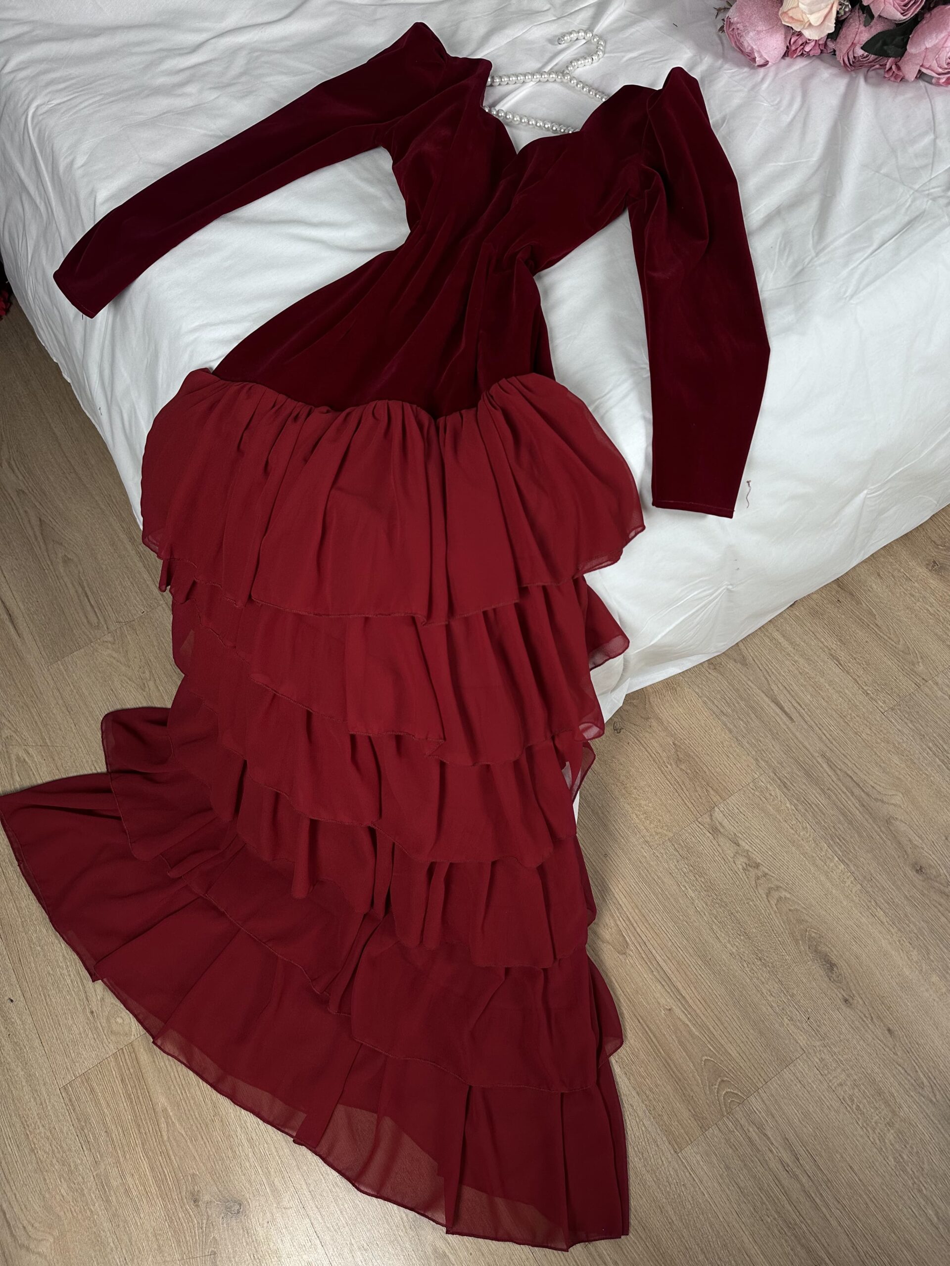 فساتين سهرة جوخ فخم وانيق - الصورة 3