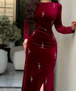 فستان سهرة مخمل