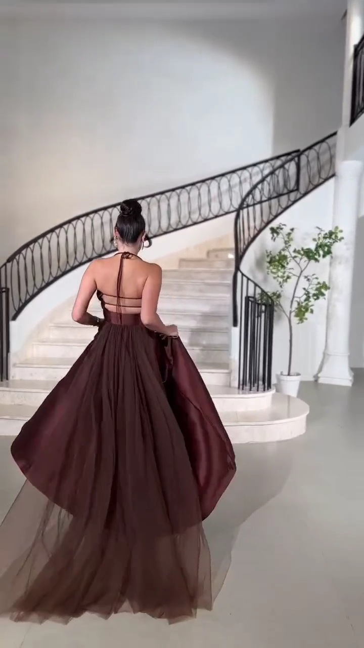 فستان سهرة فخم وأنيق - الصورة 8