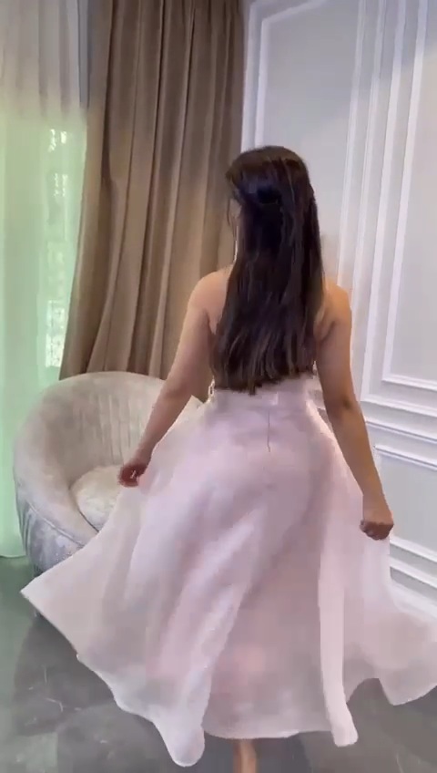 احلى فستان سهرة سن محير - الصورة 9