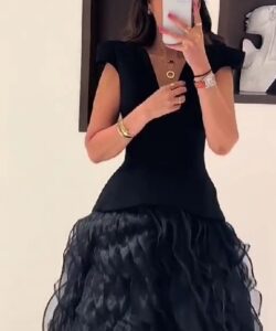 أجمل فستان سهرة لون اسود مخمل