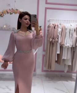فستان سهرة ناعم فخم وانيق