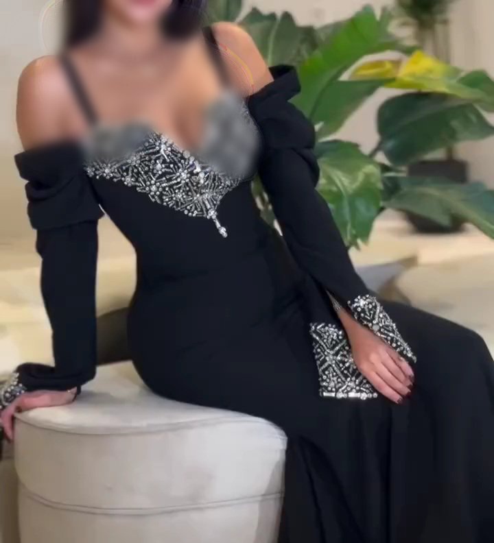احلى فساتين سهرة لون اسود طويل