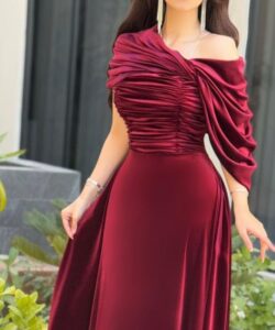 فساتين سهرة مخمل تحفه