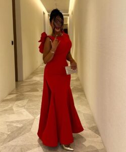أجمل فستان سهرة لون أحمر