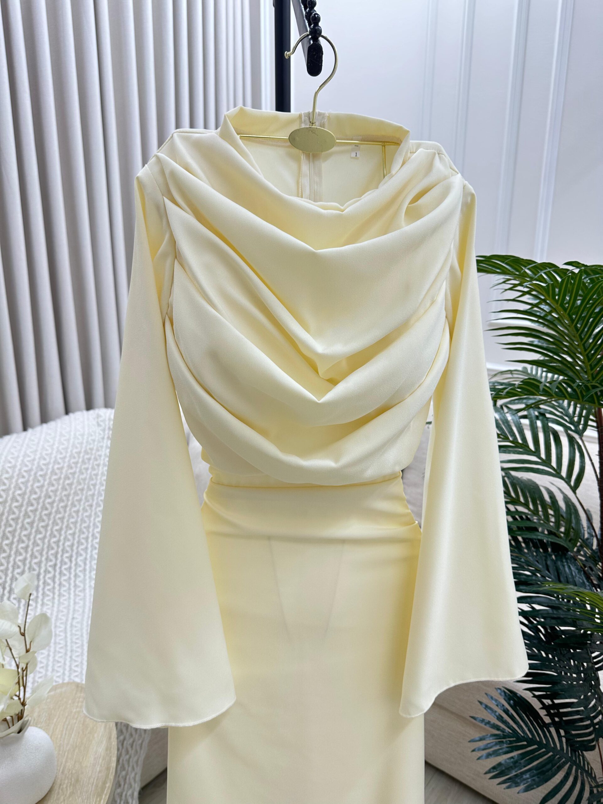 فستان سهرة كريب روعه - الصورة 4