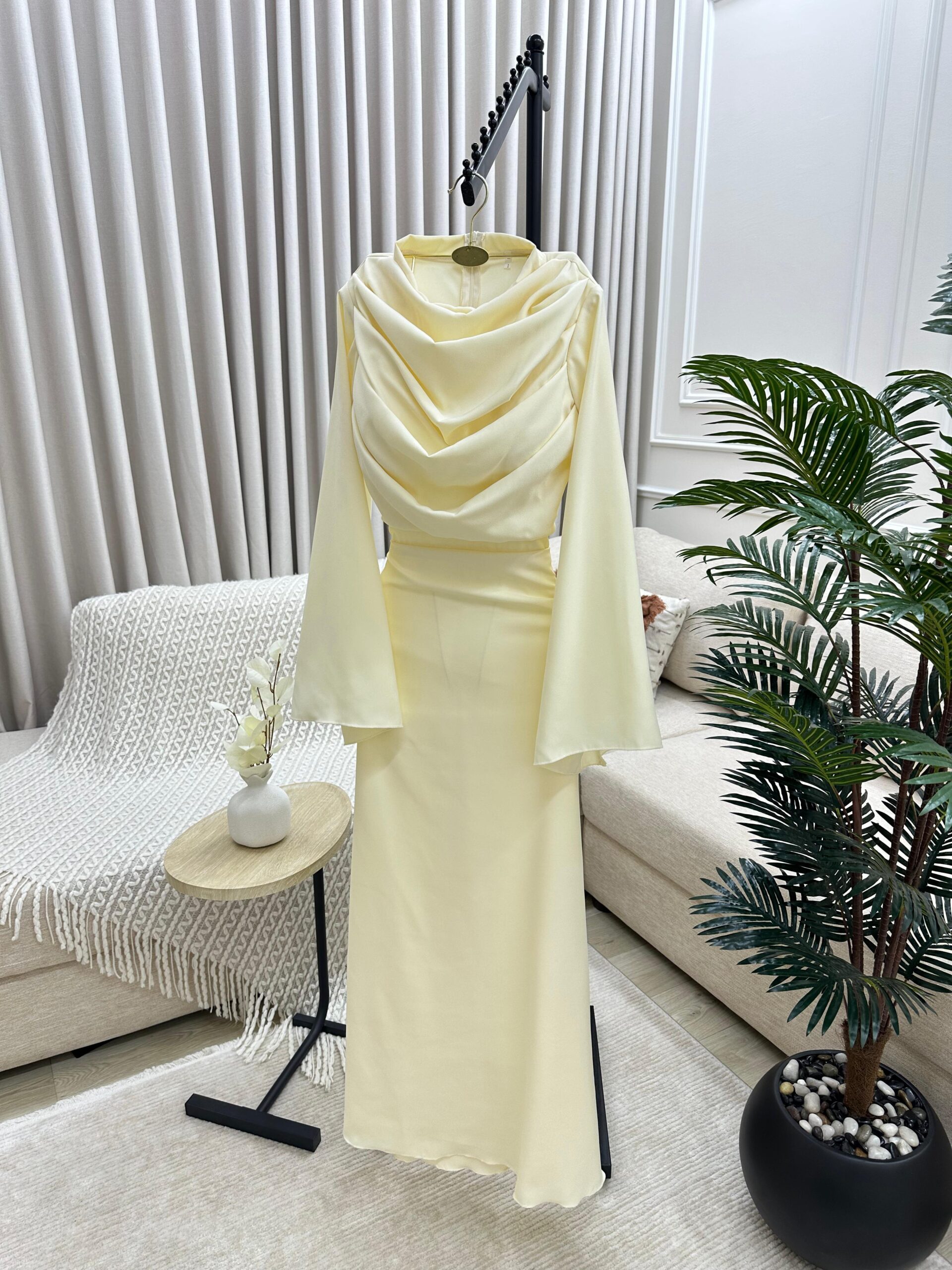 فستان سهرة كريب روعه