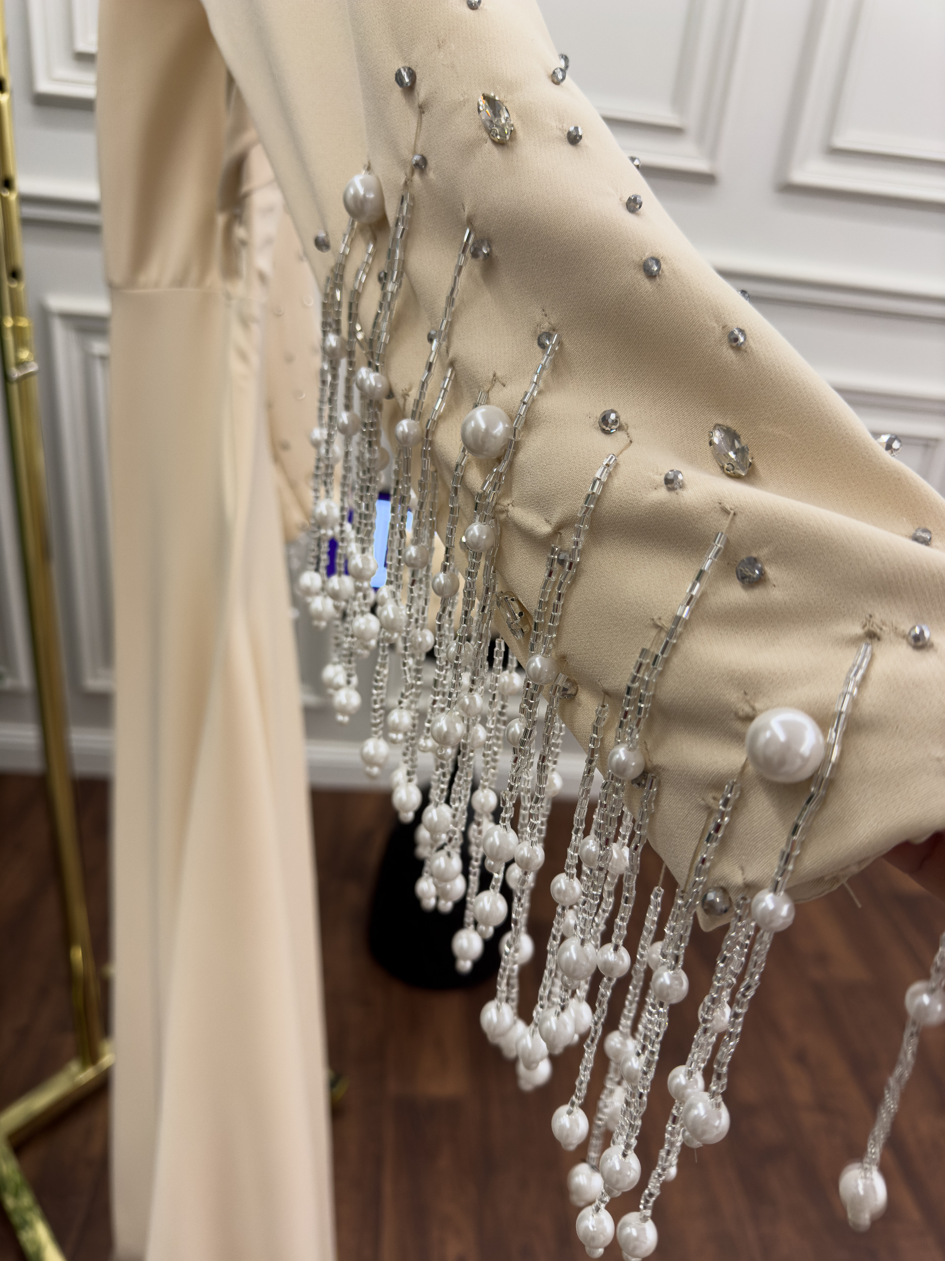 فستان سهرة فخم وانيق - الصورة 3