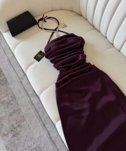 فستان سهرة بدون أكمام تحفه