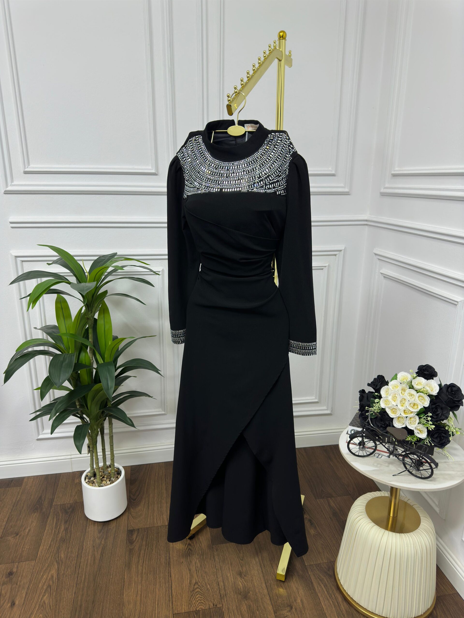 فستان سهرة فخم وانيق - الصورة 10