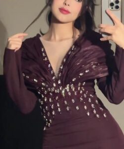 فساتين سهرة لون عنابي تحفه