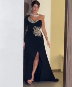 احلى فستان سهرة اسود كريب روعه