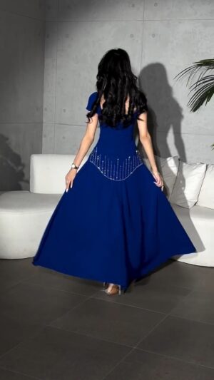 ⁦فستان سهرة أزرق فخمة وانيقه⁩ - الصورة ⁦2⁩
