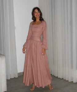 فستان سهرة طويل فخم وانيق