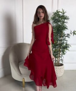 فساتين سهرة ناعمة