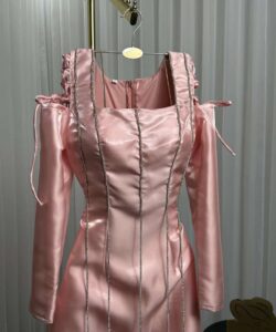 فساتين سهره لون وردى