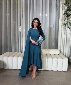 اجمل فساتين سهره لون بترولى