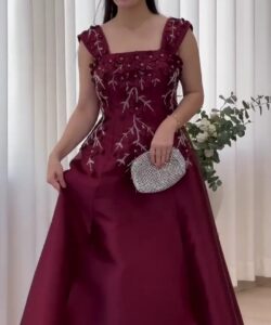 فساتين سهره مطرزه