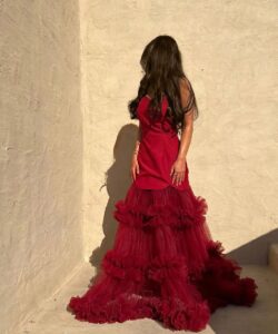 فساتين سهره لون احمر