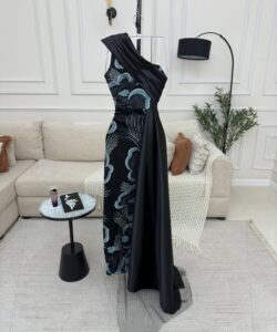فساتين سهره انيقه لون اسود