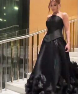 فساتين سهره لون اسود